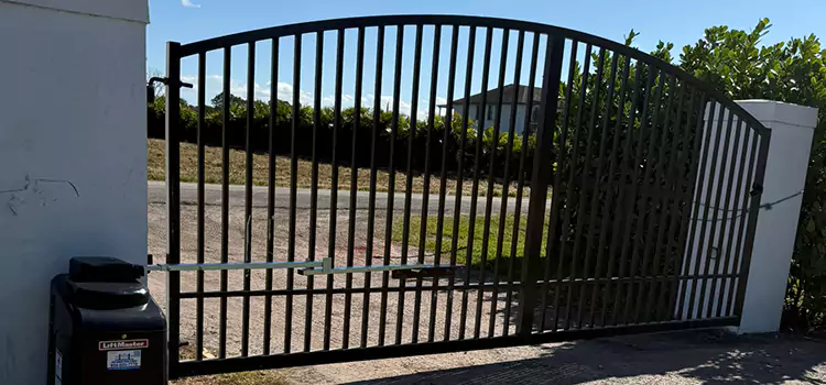 Driveway Fence Repair Bolingbrook
